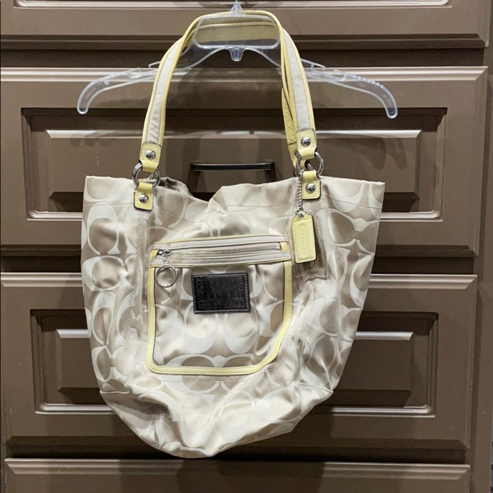 Coach bucket bag